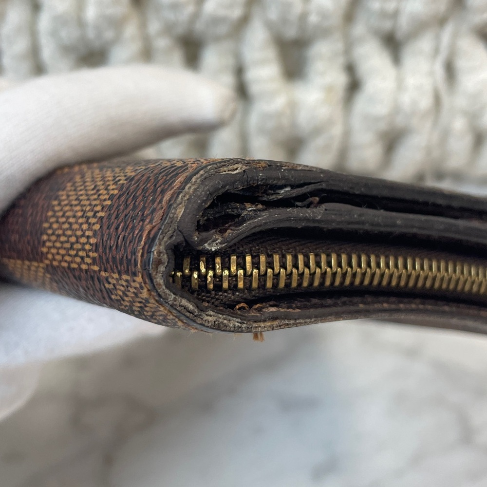 Louis Vuitton Damier Compact Wallet - Picture 7 of 11